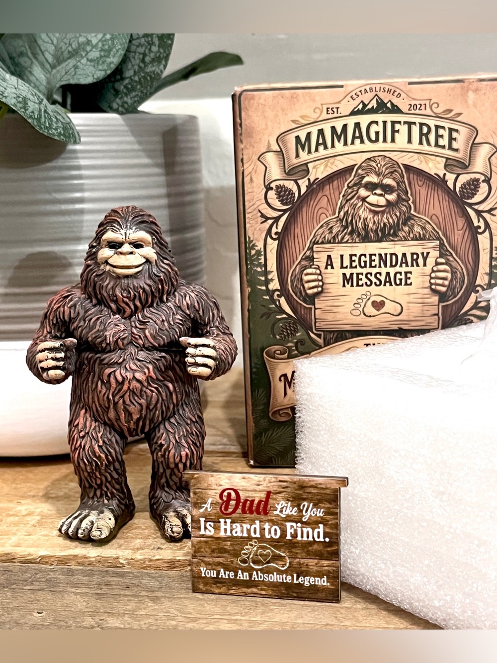 MAMAGIFTREE The Mythical Forest Giant Series Hand-Painted Resin Figurine - Picture 5 of 6